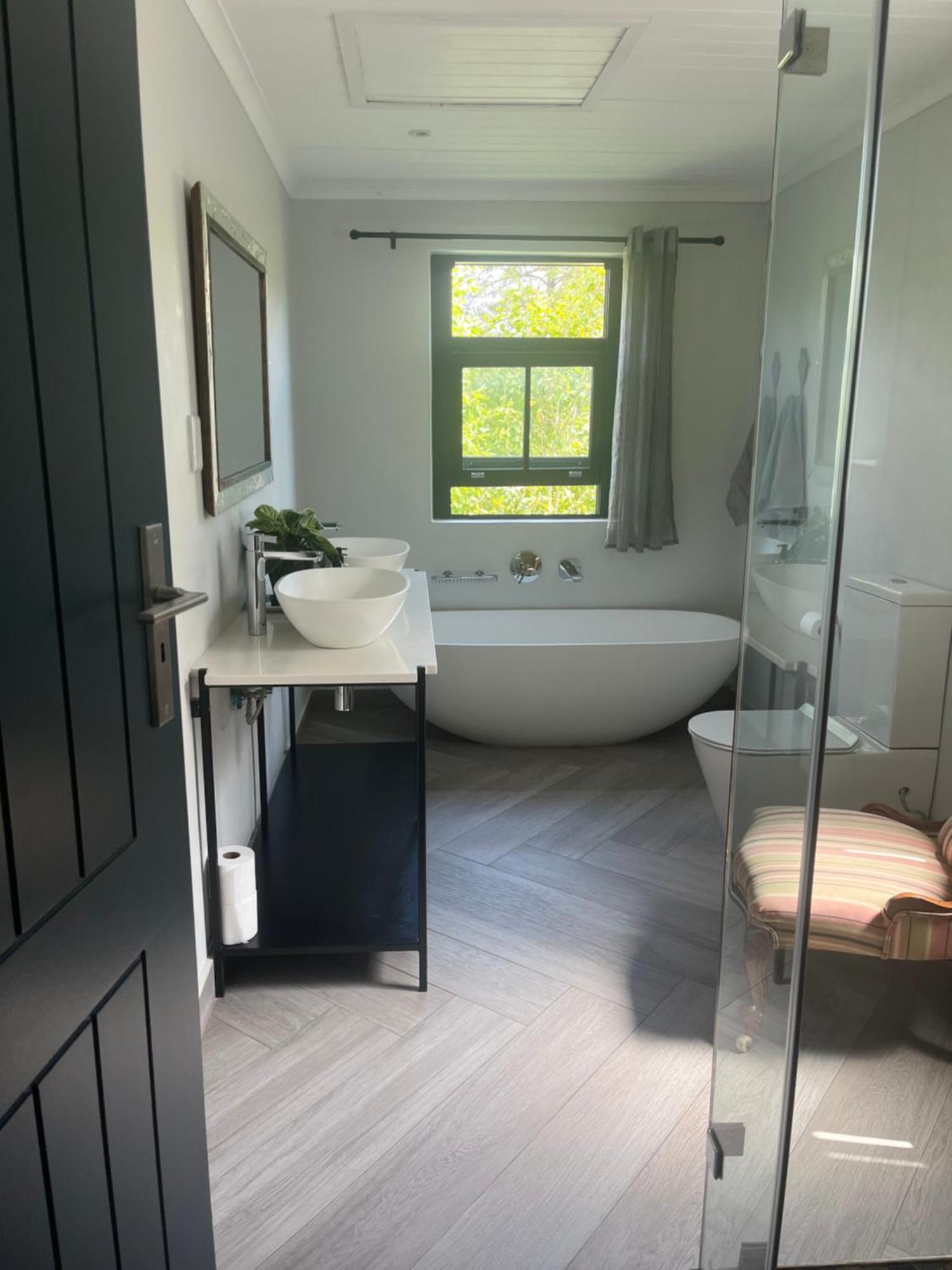 פרנצ'הוק Comfortable Room With Large En Suite Bathroom מראה חיצוני תמונה
